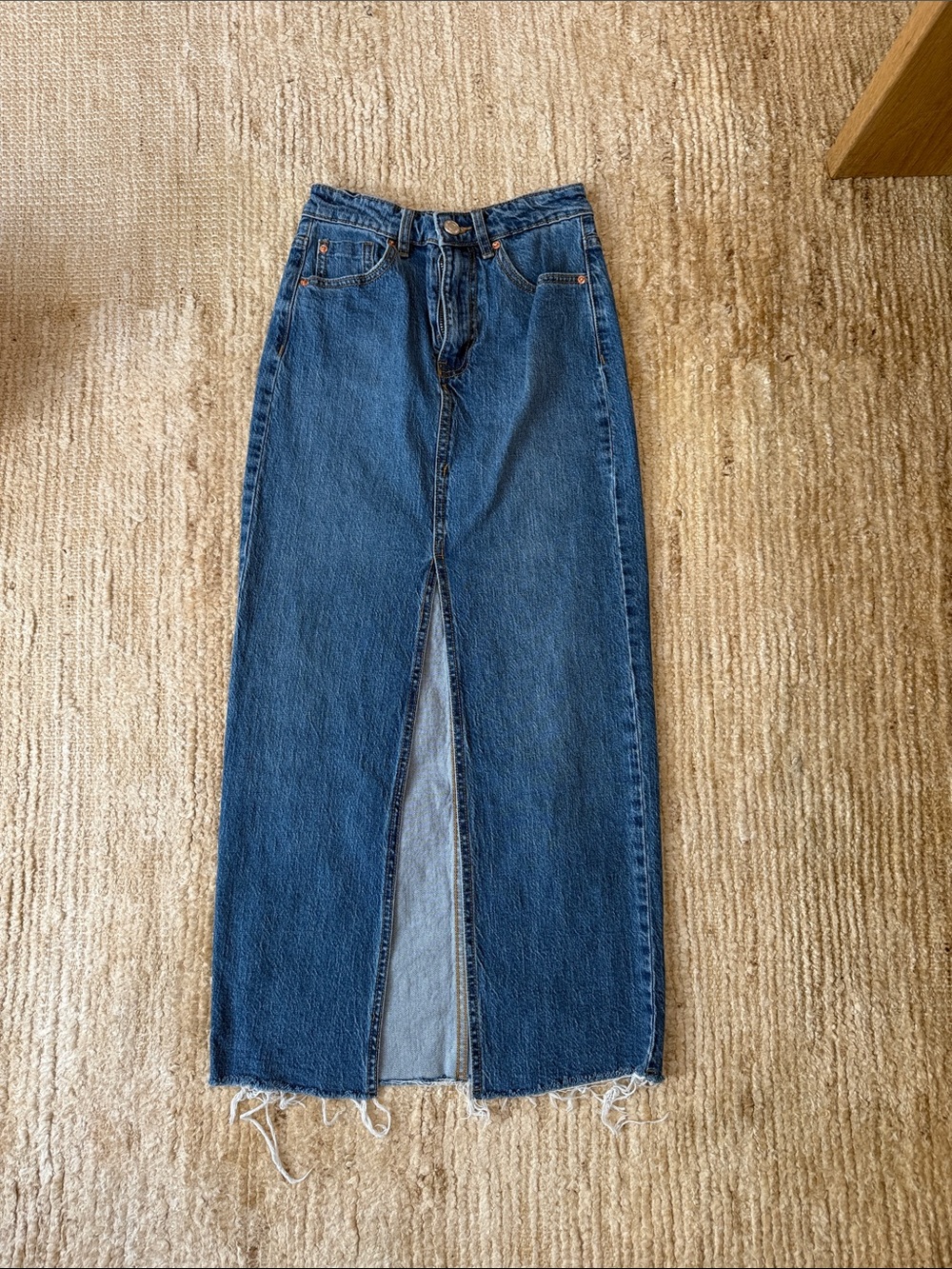 stradivarius Straight-Leg Blue Denim Maxi Skirt with Front Slit